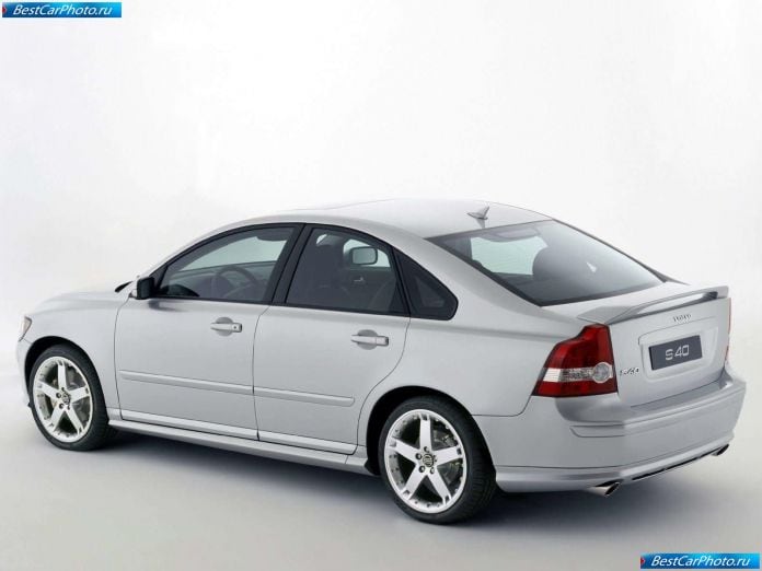 2004 Volvo S40 - фотография 22 из 39