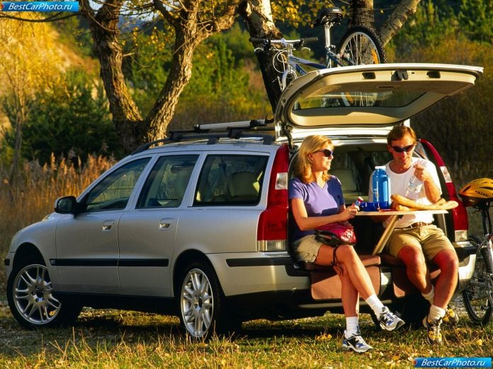 2004 Volvo V70 - фотография 5 из 7