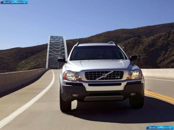 2004 Volvo Xc90 V8 Awd - фотография 4 из 20