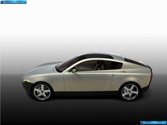 2004 Volvo Ycc Concept - фотография 3 из 39