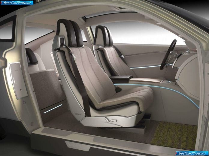 2004 Volvo Ycc Concept - фотография 20 из 39