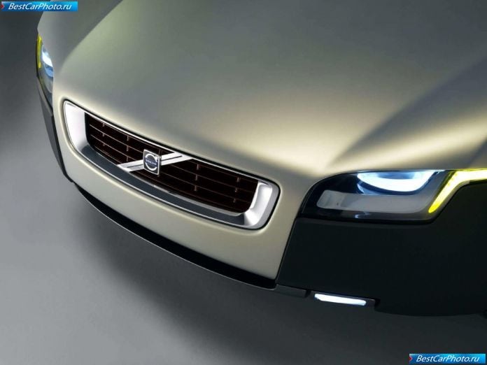 2004 Volvo Ycc Concept - фотография 27 из 39