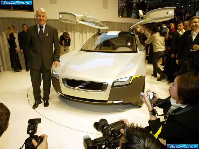 2004 Volvo Ycc Concept - фотография 35 из 39