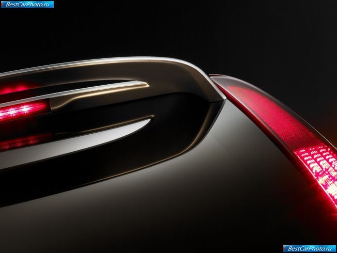 2005 Volvo C30 Design Concept - фотография 21 из 22