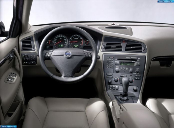 2005 Volvo S60 - фотография 6 из 71