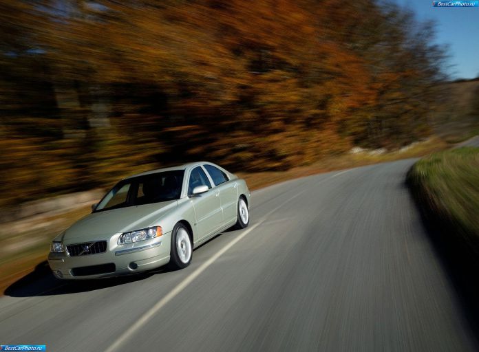 2005 Volvo S60 - фотография 18 из 71