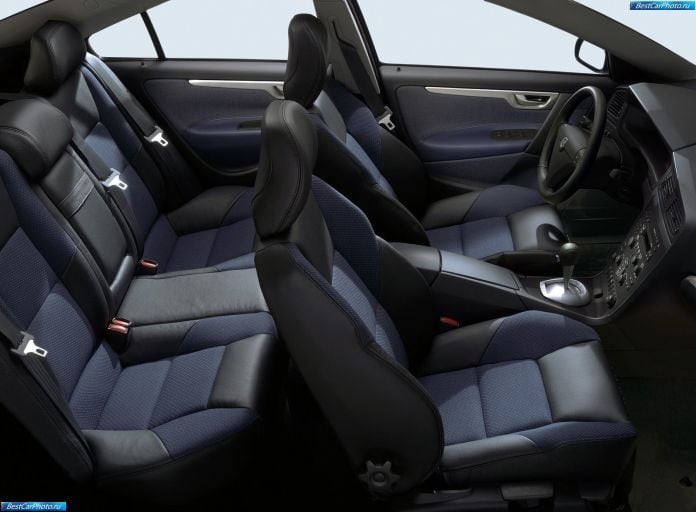 2005 Volvo S60 - фотография 41 из 71