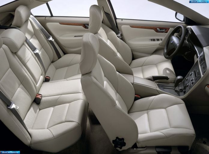 2005 Volvo S60 - фотография 42 из 71