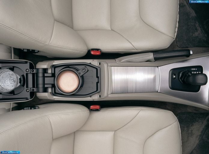 2005 Volvo S60 - фотография 52 из 71
