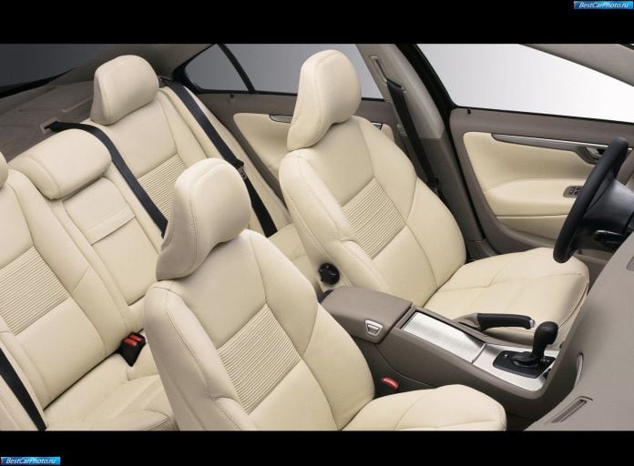 2005 Volvo S60 - фотография 67 из 71