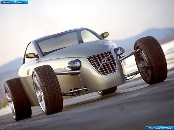 2005 Volvo T6 Roadster Concept - фотография 1 из 14