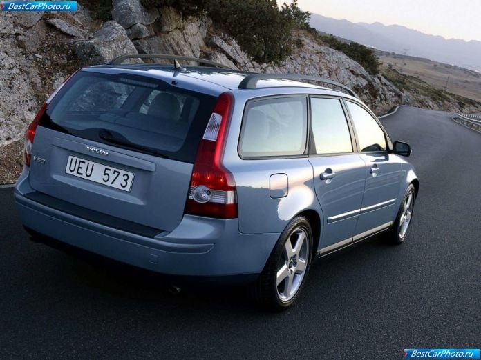 2005 Volvo V50 - фотография 13 из 39