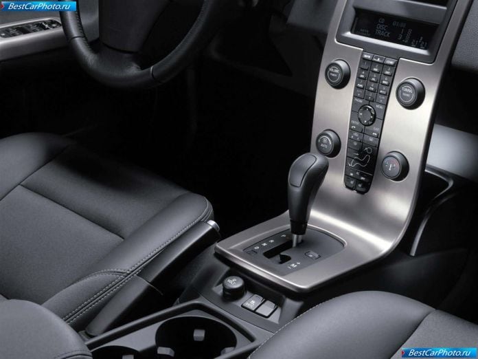 2005 Volvo V50 - фотография 18 из 39