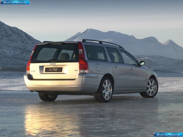 2007 Volvo V70 - фотография 11 из 16