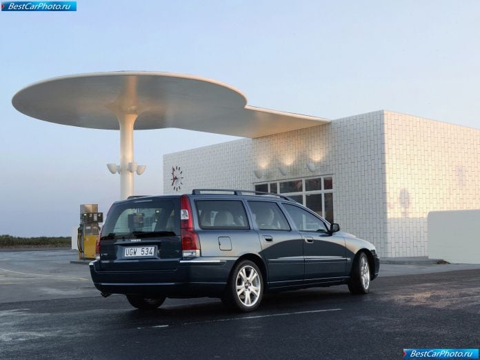 2007 Volvo V70 - фотография 12 из 16