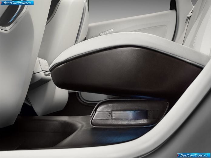 2007 Volvo Xc60 Concept - фотография 23 из 38