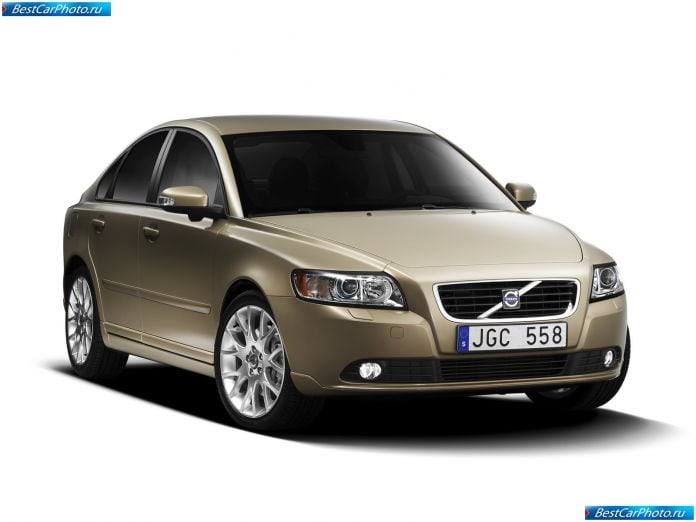 2008 Volvo S40 - фотография 3 из 16