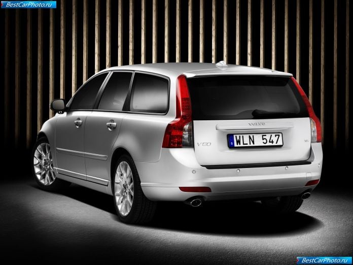 2008 Volvo V50 - фотография 6 из 27