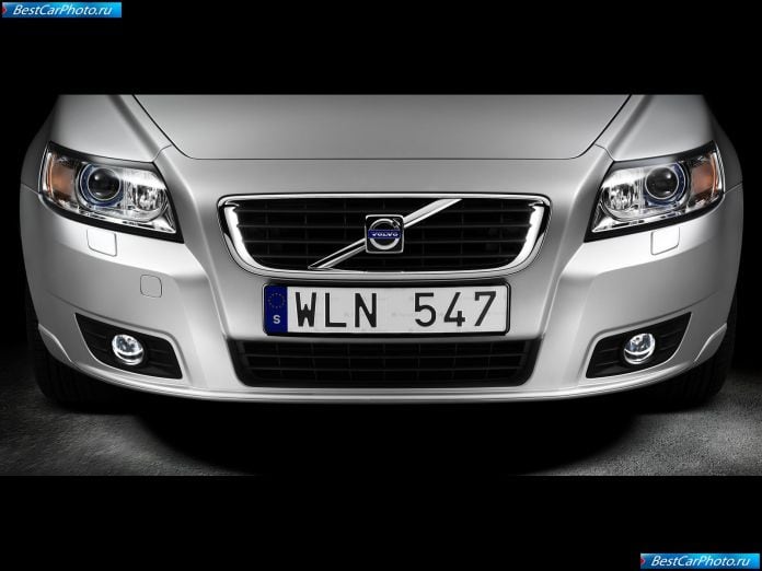 2008 Volvo V50 - фотография 24 из 27