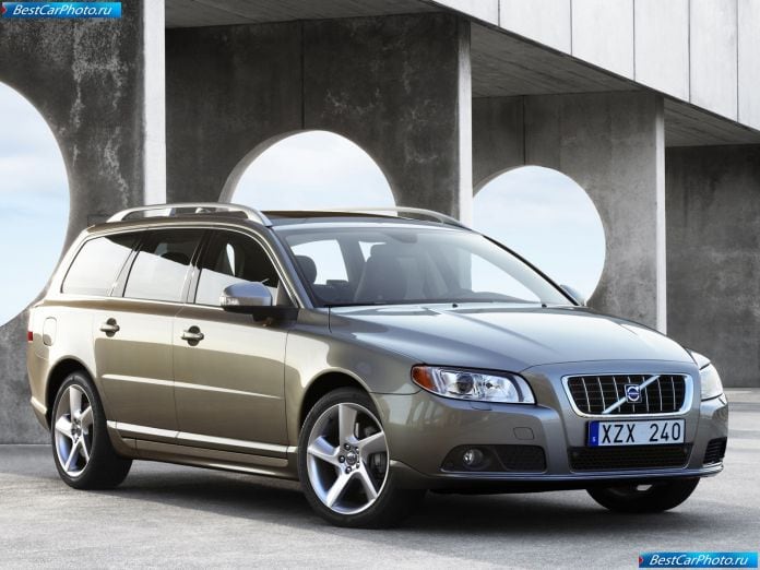 2008 Volvo V70 - фотография 2 из 31