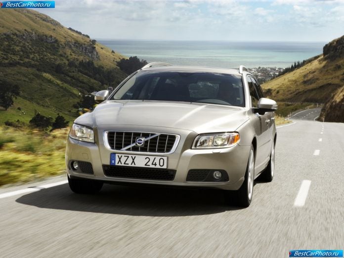 2008 Volvo V70 - фотография 6 из 31