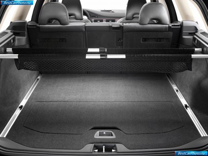 2008 Volvo V70 - фотография 21 из 31