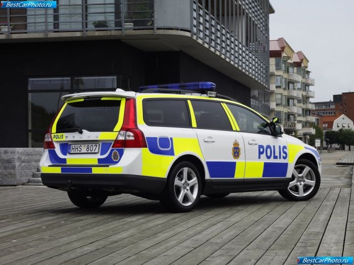 2008 Volvo V70 Police Car - фотография 3 из 3