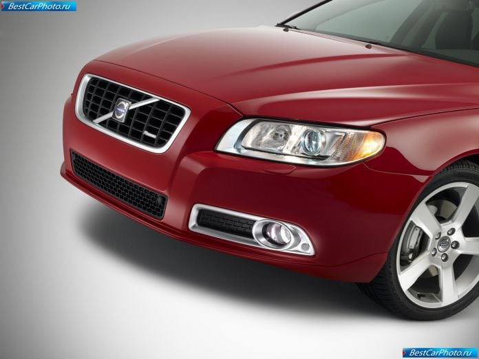 2008 Volvo V70 R-design - фотография 3 из 13