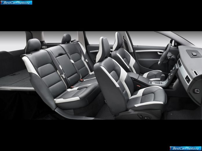 2008 Volvo V70 R-design - фотография 8 из 13