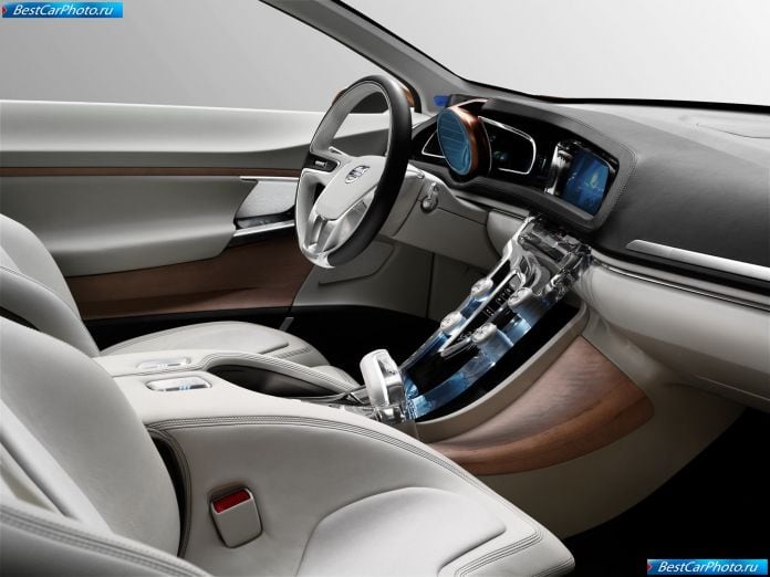 2009 Volvo S60 Concept - фотография 15 из 45