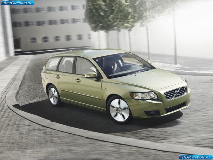 2009 Volvo V50 Drive - фотография 1 из 5