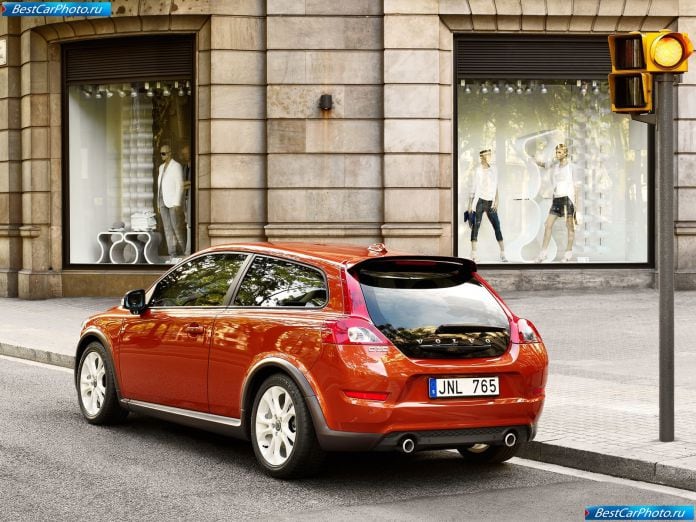 2010 Volvo C30 - фотография 12 из 16