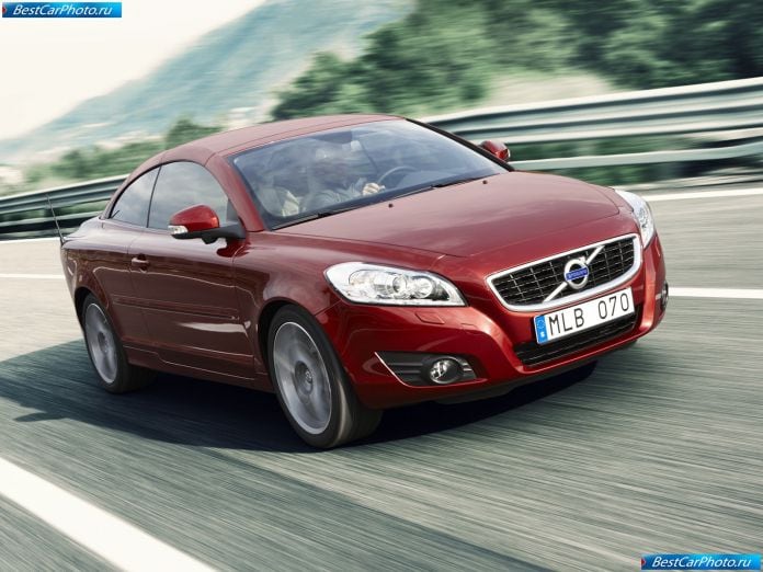 2010 Volvo C70 - фотография 2 из 16