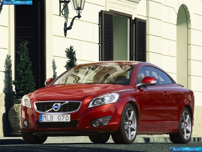 2010 Volvo C70 - фотография 9 из 16