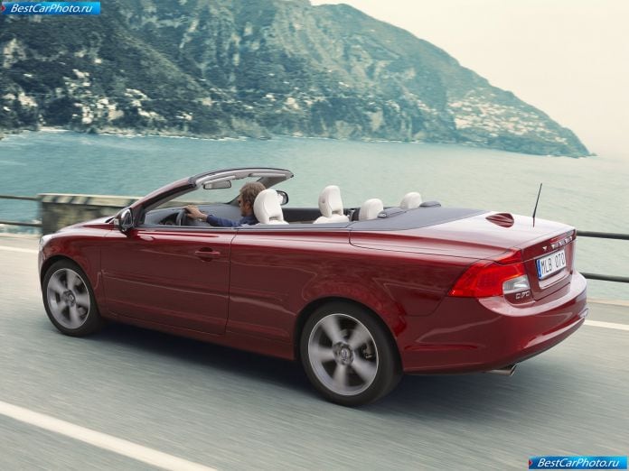2010 Volvo C70 - фотография 12 из 16