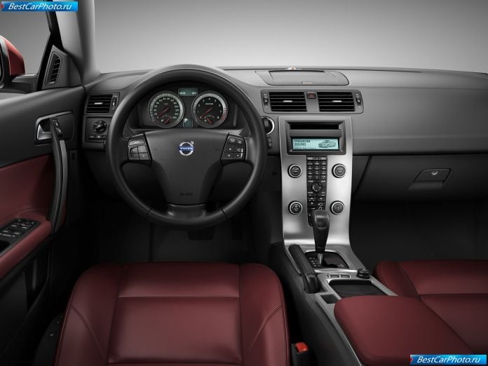 2010 Volvo C70 - фотография 16 из 16