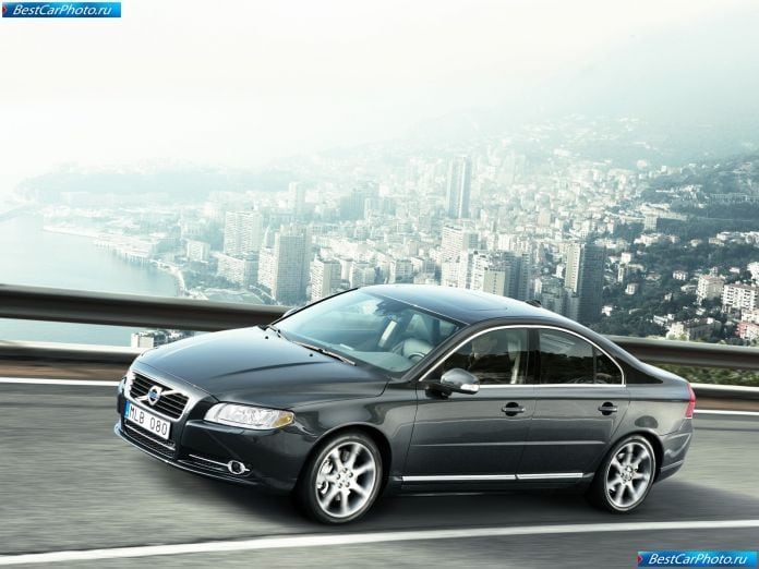 2010 Volvo S80 - фотография 3 из 25
