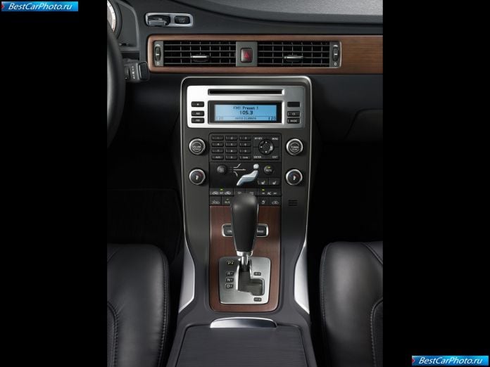 2010 Volvo S80 - фотография 23 из 25