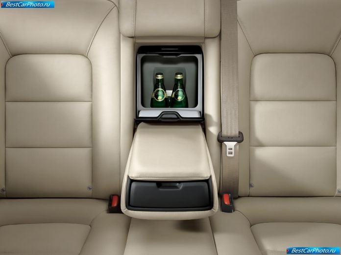 2010 Volvo S80l - фотография 7 из 11