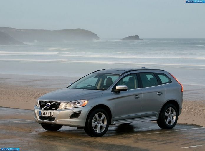2010 Volvo XC60 R-design - фотография 11 из 78