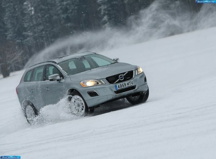2010 Volvo XC60 R-design - фотография 20 из 78