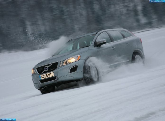 2010 Volvo XC60 R-design - фотография 21 из 78