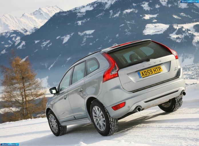 2010 Volvo XC60 R-design - фотография 46 из 78