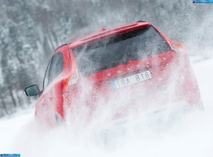 2010 Volvo XC60 R-design - фотография 58 из 78