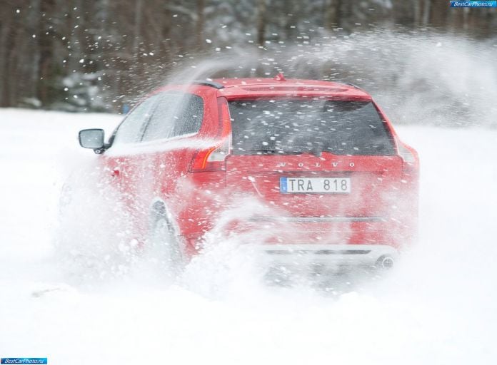 2010 Volvo XC60 R-design - фотография 59 из 78