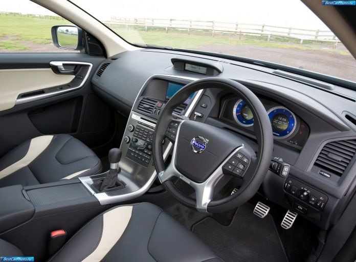 2010 Volvo XC60 R-design - фотография 70 из 78