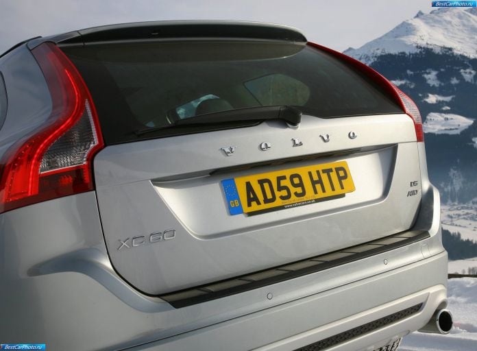 2010 Volvo XC60 R-design - фотография 75 из 78