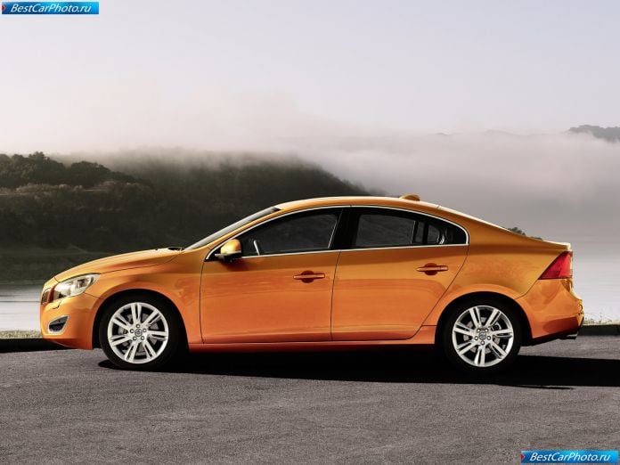 2011 Volvo S60 - фотография 14 из 58