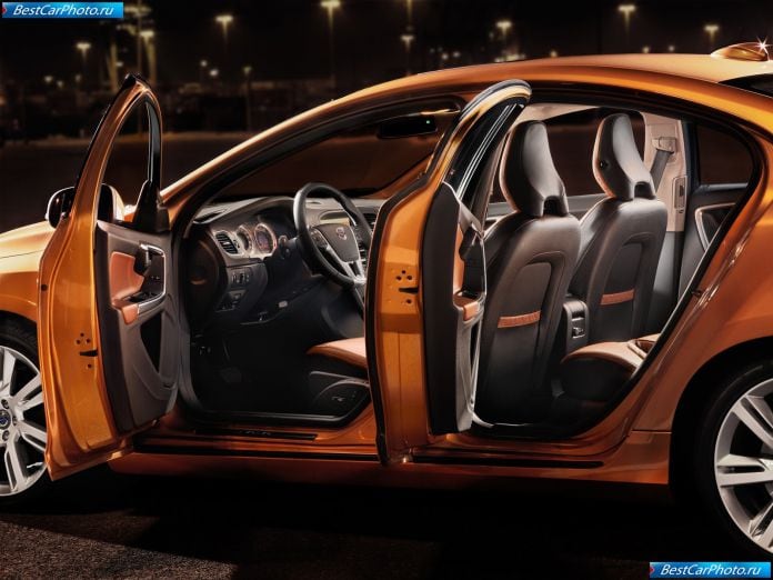 2011 Volvo S60 - фотография 33 из 58