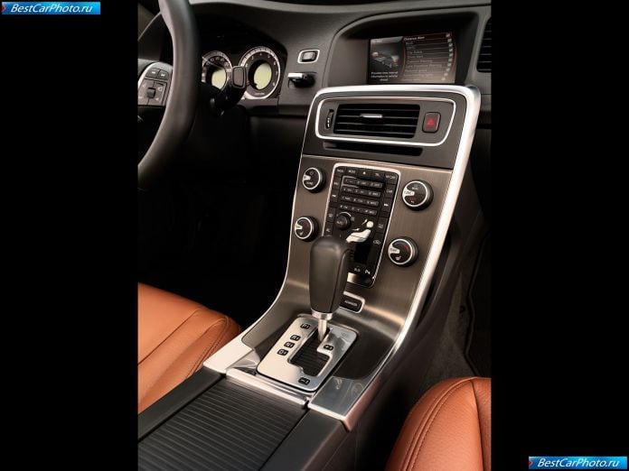 2011 Volvo S60 - фотография 48 из 58
